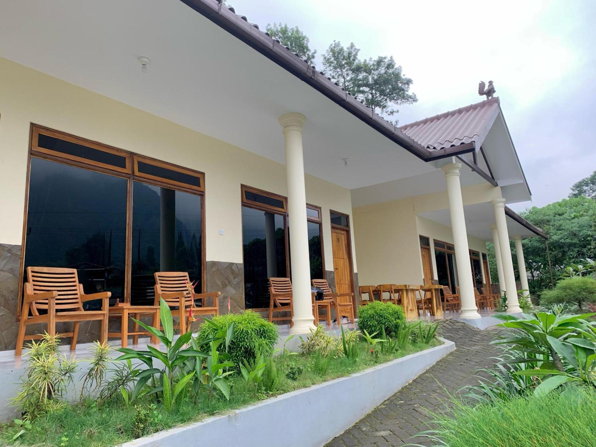 Gubuk Ndeso Bromo Apartment Ngoại thất bức ảnh